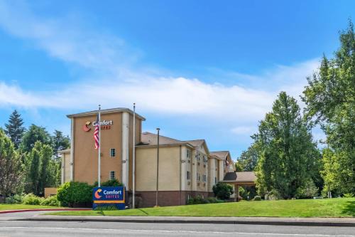 Oatfield Hotel | Comfort Suites Clackamas