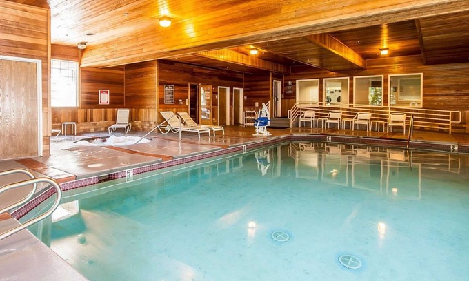 Oatfield Hotel | Comfort Suites Clackamas