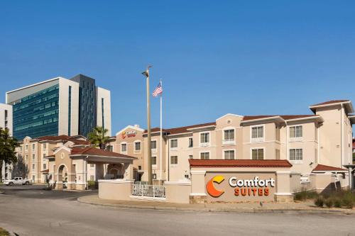 North Orange Hotel | Comfort Suites Downtown