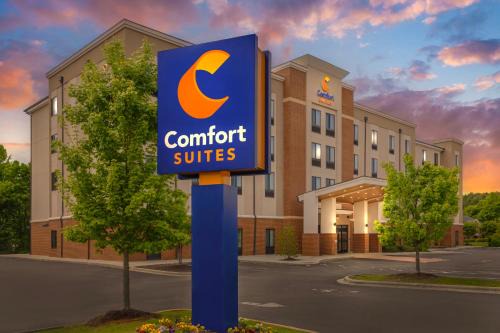 Greensboro Hotel | Comfort Suites Greensboro-High Point