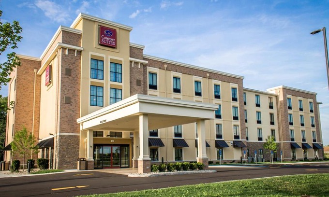 Hartville Hotel | Comfort Suites Hartville-North Canton