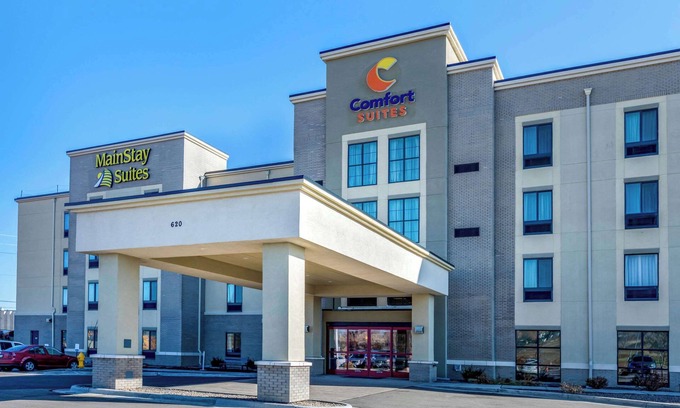 Sun Valley Hotel | Comfort Suites Near Denver Downtown