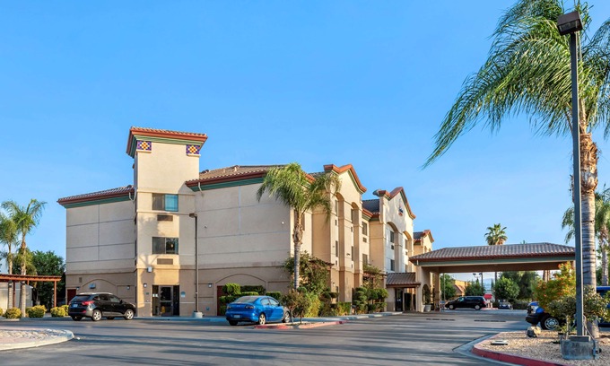 Redlands Hotel | Comfort Suites Redlands