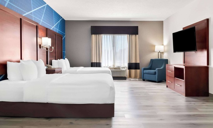 Southfield Hotel | Comfort Suites Southfield/Detroit