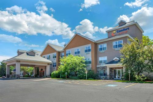 Marquette Hotel | Comfort Suites