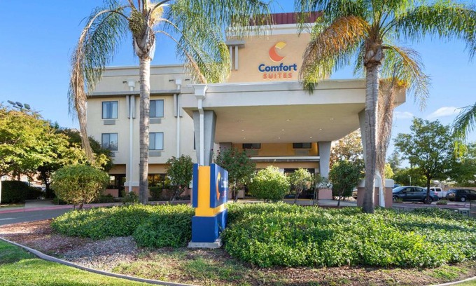 Nut Tree Hotel | Comfort Suites Vacaville-Napa Valley Area