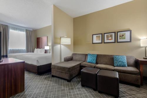 Waco Hotel | Comfort Suites Waco North - Near University Area