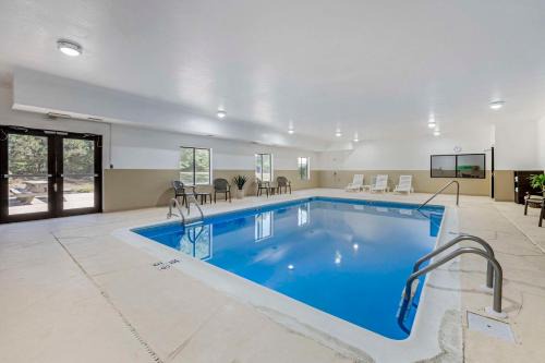 Brownsburg Hotel | Comfort Suites West Indianapolis - Brownsburg