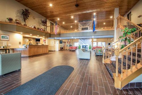 Portage Hotel | Comfort Suites Wisconsin Dells Area