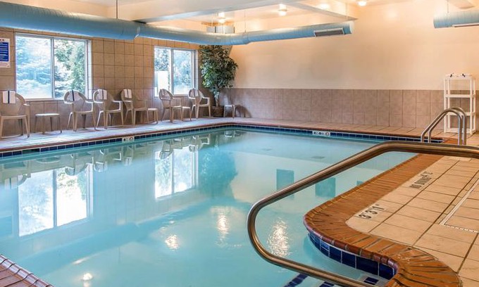 Wixom Hotel | Comfort Suites Wixom Novi