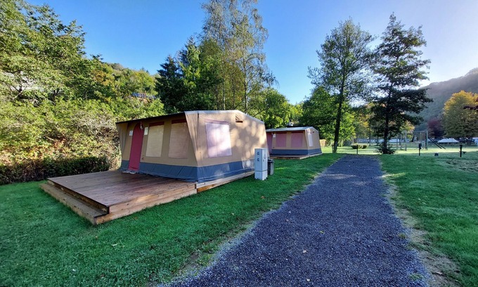 Bruggenmors Resort | Comfort tent - Two Bedroom Resort, Sleeps 4