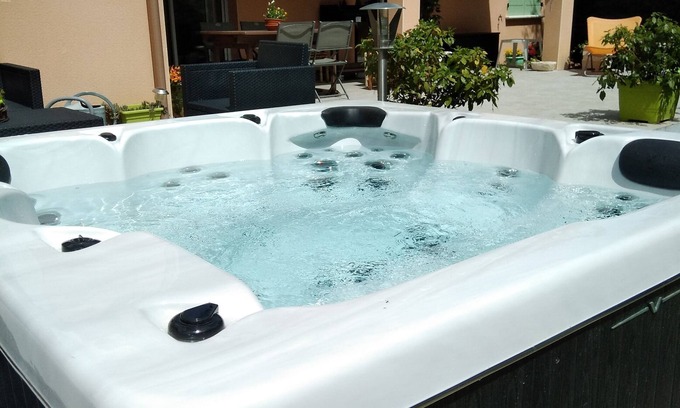 Montsegur-sur-Lauzon Villa | comfortable quiet villa classified 3 * with air-conditioned Jacuzzi 4/5 people