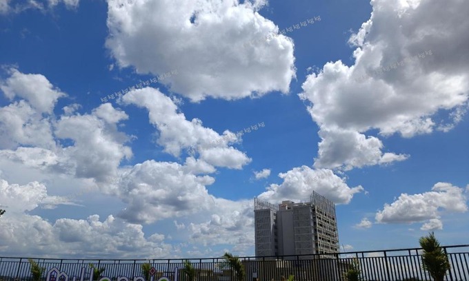 Pondokcina Apartment | Comfortable Studio with City View Balcony - Mahata Margonda