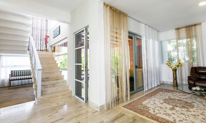 Punta Cana Village House | COMFORTABLE 3 BEDROOM HOUSE WITH LARGE COMMON SPACES & WONDERFUL SWIMMING POOL.