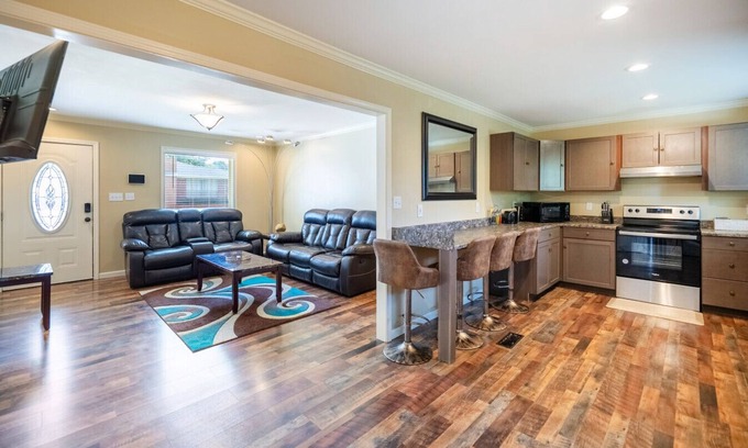 Shannon House | Comfortable 3BR Retreat | Near Downtown Birmingham