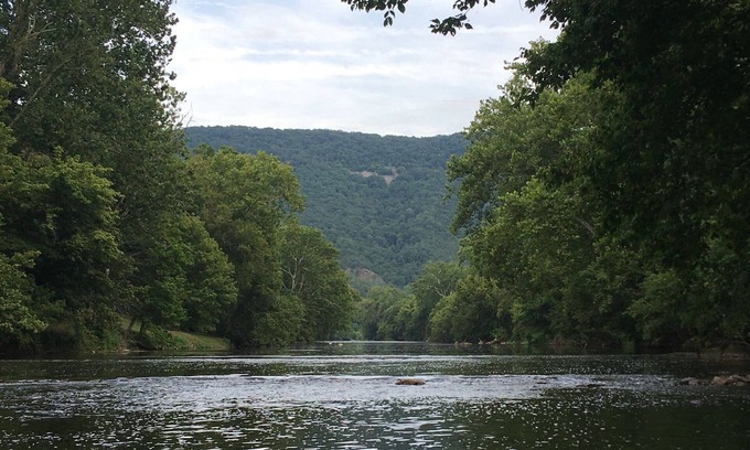 Toms Brook Cottage | Comfortable, 4-person cottage, within a 2000' hike to the Shenandoah River.