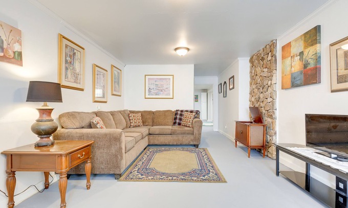 Jackson Apartment | Comfortable Alabama Apartment: Pets Welcome!