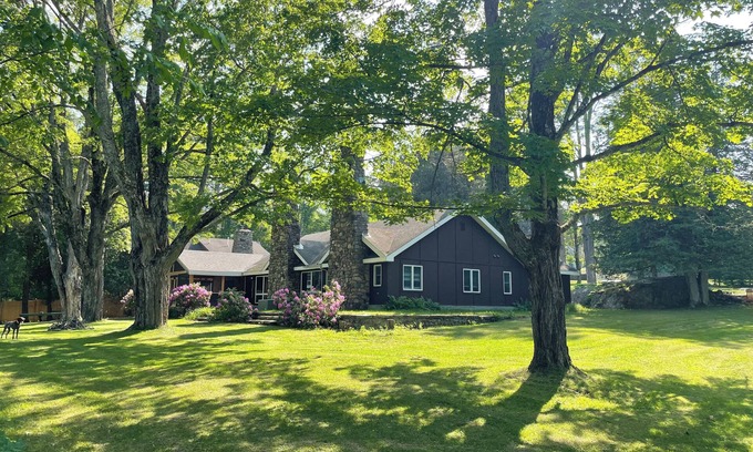 Schroon Lake House | Comfortable all season lake house!