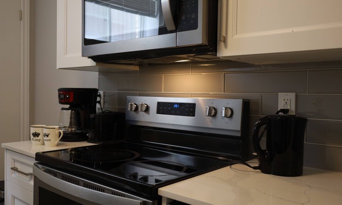 Wasaga Beach Apartment | Comfortable and convenient full apartment
