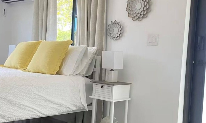 North Miami Apartment | Comfortable and centric studio close to international airports and beaches