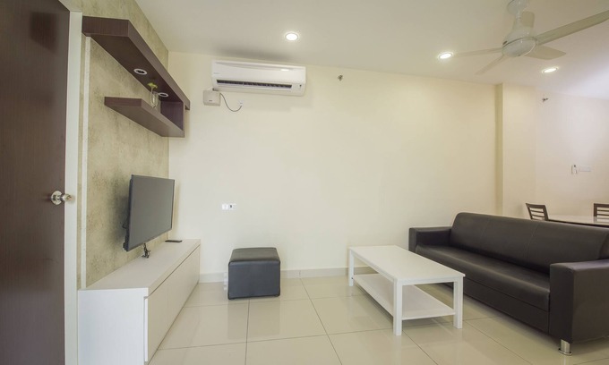 Downtown George Town Apartment | Comfortable and Convenient Deluxe Suite