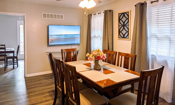 Lenexa House | Comfortable and elegant 3BDR duplex, unit # 6