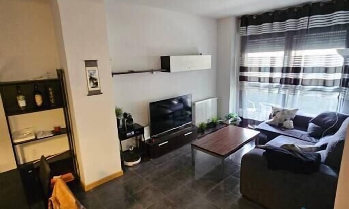 Tres Cantos Apartment | Comfortable apartment in Tres Cantos by beBalmy