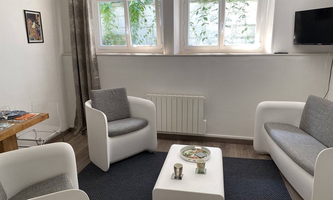 Dinan Apartment | Comfortable apartment, 5 minutes' walk from the historic center