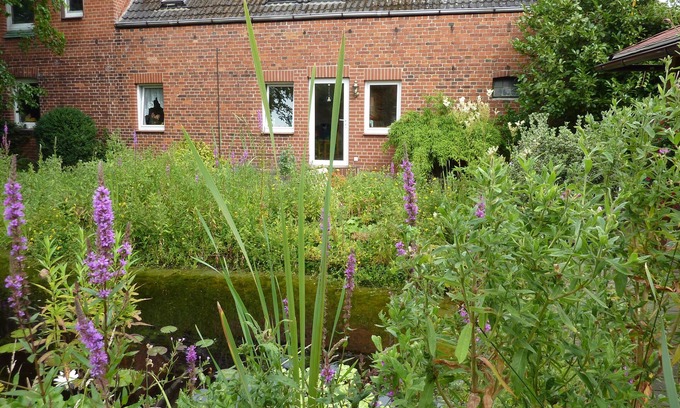 Bleckede Apartment | Comfortable apartment with dream garden