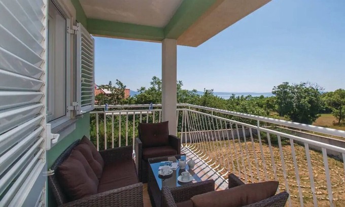 Bartici Apartment | Comfortable apartment in Bartići
