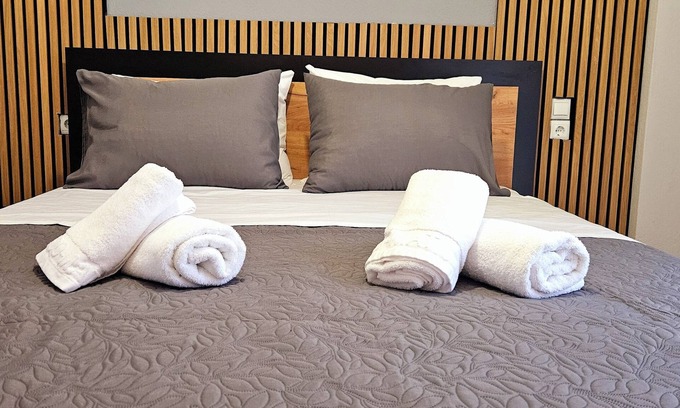 Larissa Apartment | Comfortable Apartment with Modern Amenities. Perfect for Exploring the City!