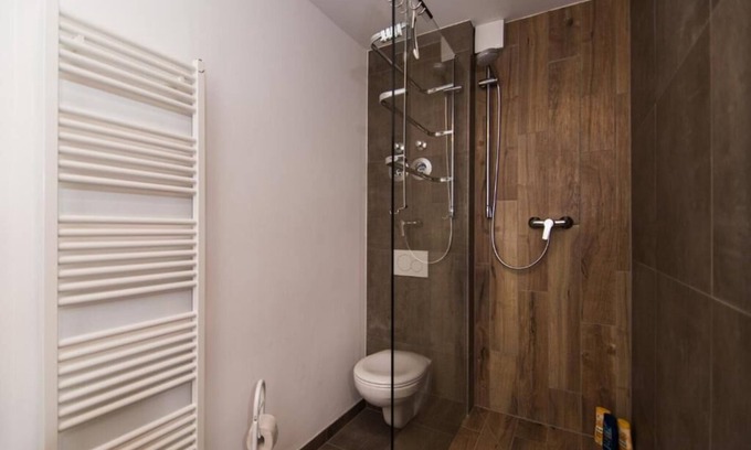 Neustadt-Sued Apartment | Comfortable apartments with balcony & close to the Rhine in Cologne Südstadt - Apartments KR