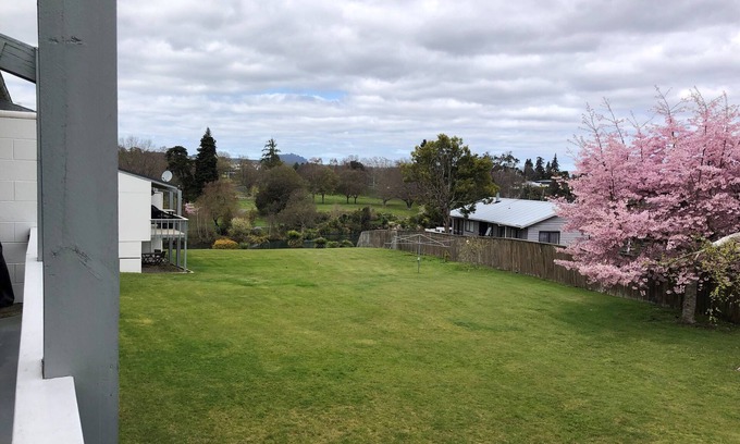 Taupo Apartment | Comfortable, attractive Greens Landing Apartment