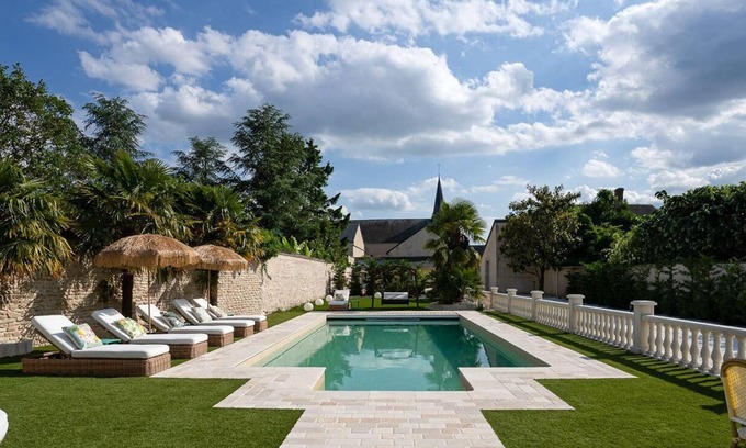 Tillay-le-Peneux House | Comfortable country house with heated swimming pool in Eure et Loire