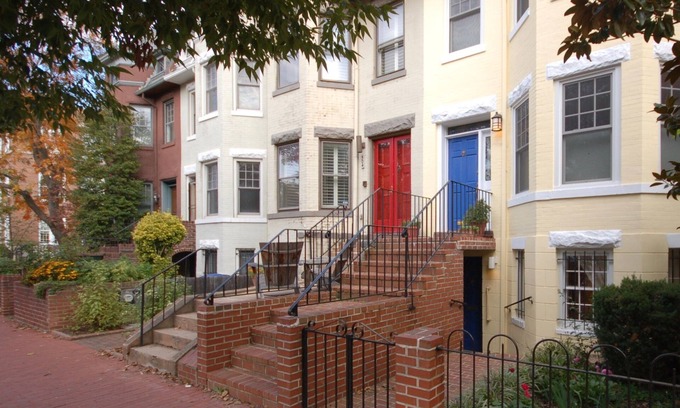 Stanton Park Apartment | Comfortable, convenient 1BR Capitol Hill apartment nr US Capitol, Metro