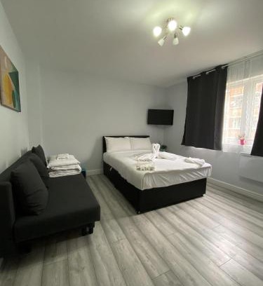 Stepney Green House | Comfortable - Cosy - Budget Studios in City Center
