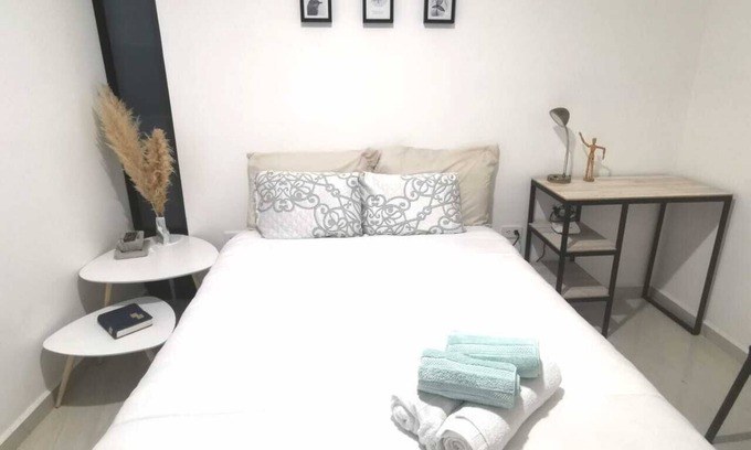 Queretaro House | Comfortable DOWNTOWN Suite surrounded by nature