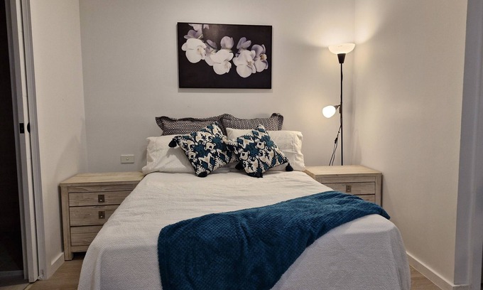 Jacka Apartment | Comfortable Economical and Secure Getaway Apartment w/free parking and wifi