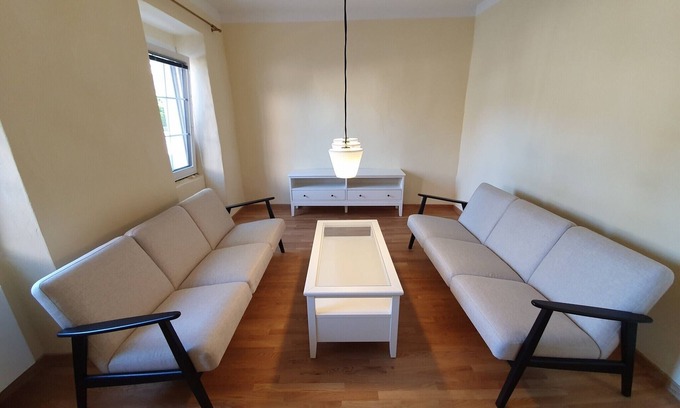 Komen House | Comfortable Four Bedroom Apartment in Komen