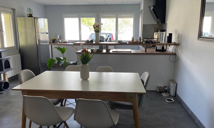 La Suze-sur-Sarthe Cottage | Comfortable lodging with pool, parking, and Wi-Fi in La Suze-sur-Sarthe