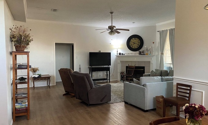 Burleson House | Comfortable, FULLY furnished 3 Bedroom Home on Burleson Cul-De-Sac