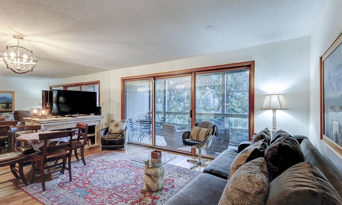 West Beach Village Condo | Comfortable ground-floor condo with enclosed patio, washer/dryer, & AC