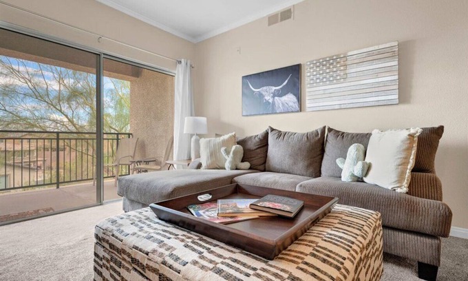 Seven Hills Condo | Comfortable Henderson Condo With Strip Views