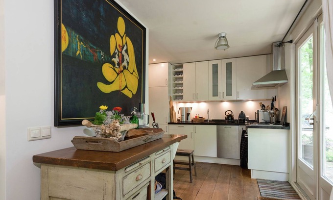 Municipality of Dalfsen House | Comfortable holiday home in a wooded area