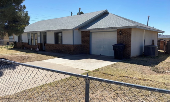 Alamogordo House | Comfortable home in Alamogordo