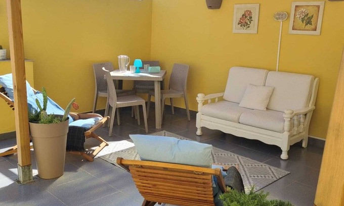 Bosa Historic Centre House | Comfortable house 1 rooms and one bathroom. Large terrace