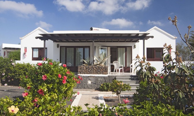 Playa Blanca House | comfortable one bedroom bungalow 100 meters from flamingo-centric beach