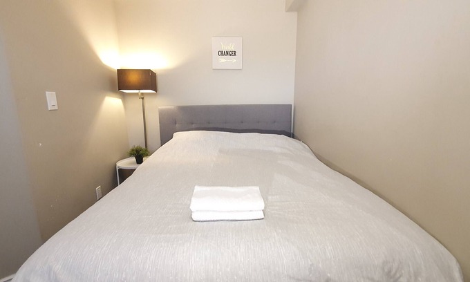 Kingston House | Comfortable Private 2bedroom with Full Kitchen