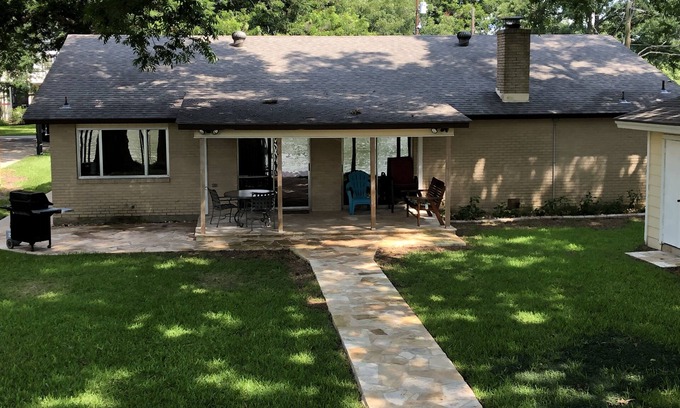 Seguin House | Comfortable, quiet home on Guadalupe River