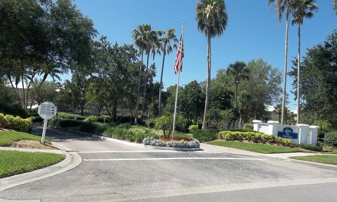 Plantation Condo | Comfortable & Quiet On Tenth Fairway At The Plantation